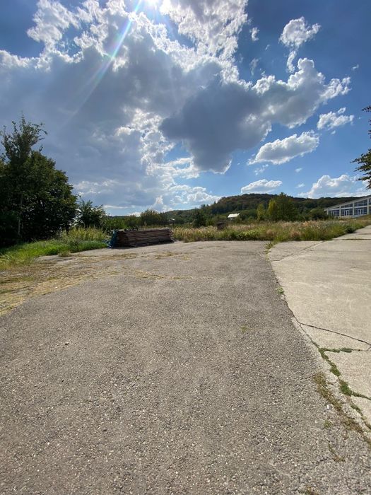 Teren intravilan(loturi),la strada, Tg Neamt,zona superba!