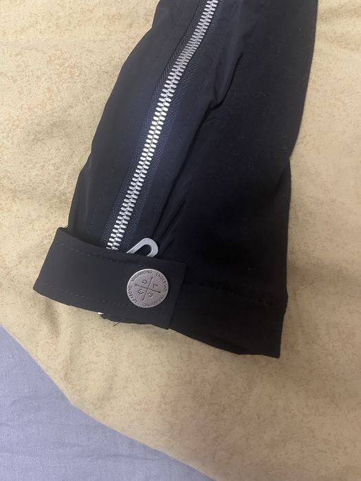 Pantaloni made by society modelul  vechi pantaloni sunt noi