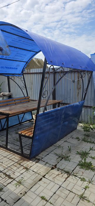 Продам Беседку металлическую