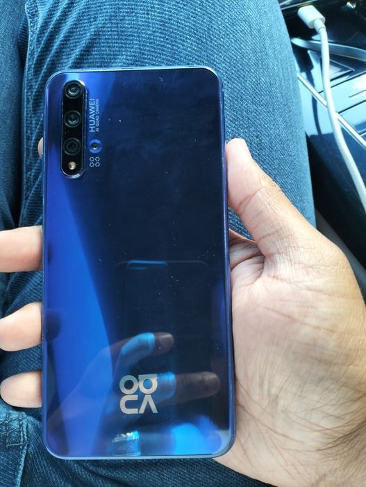 Срочно продам Huawei Nova 5  6/128gb