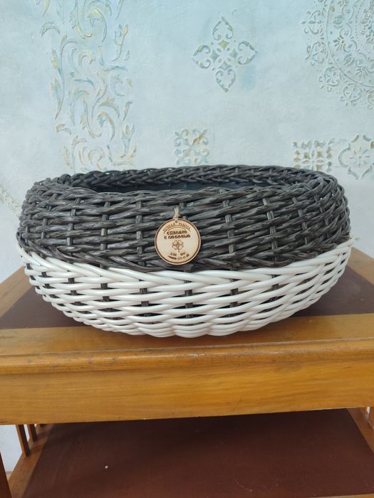 Кашпо из искусственного ротанга