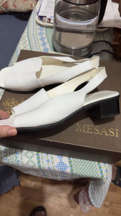 Белые басаножки кожа натуральная