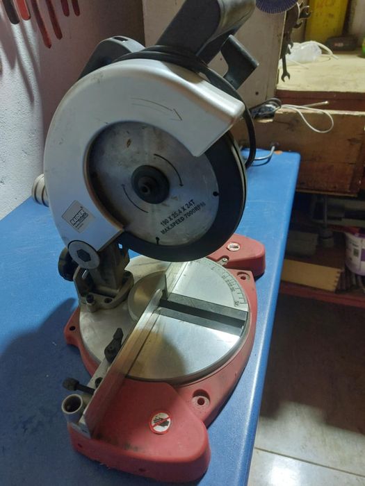 Vand masina de taiat fier sau lemn