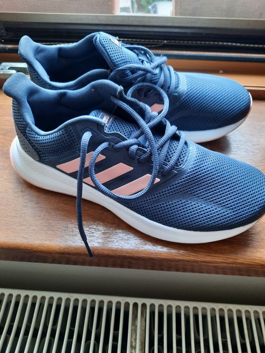 Vand adidasi dama adidas