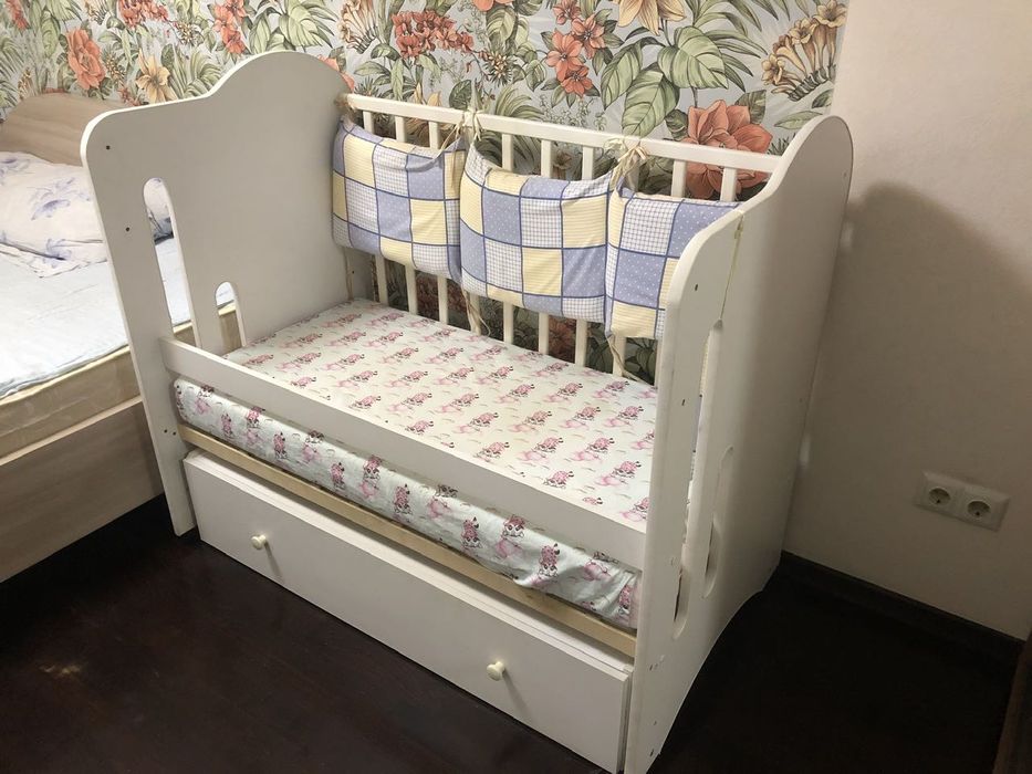 Манеж с матрацом