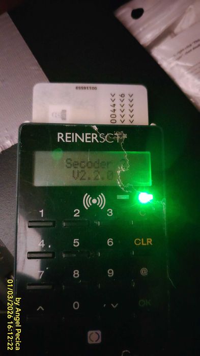 Vând cititor carte electronică de identitate