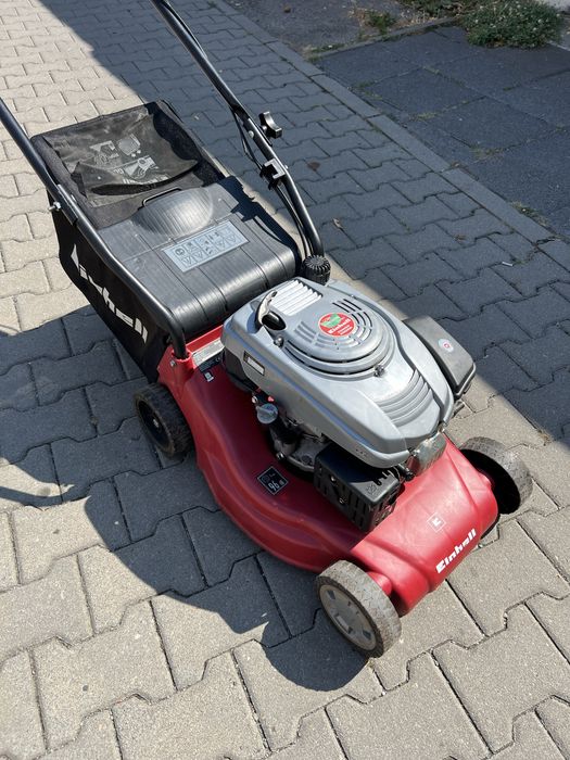 Masina de tuns iarba pe benzina Einhell