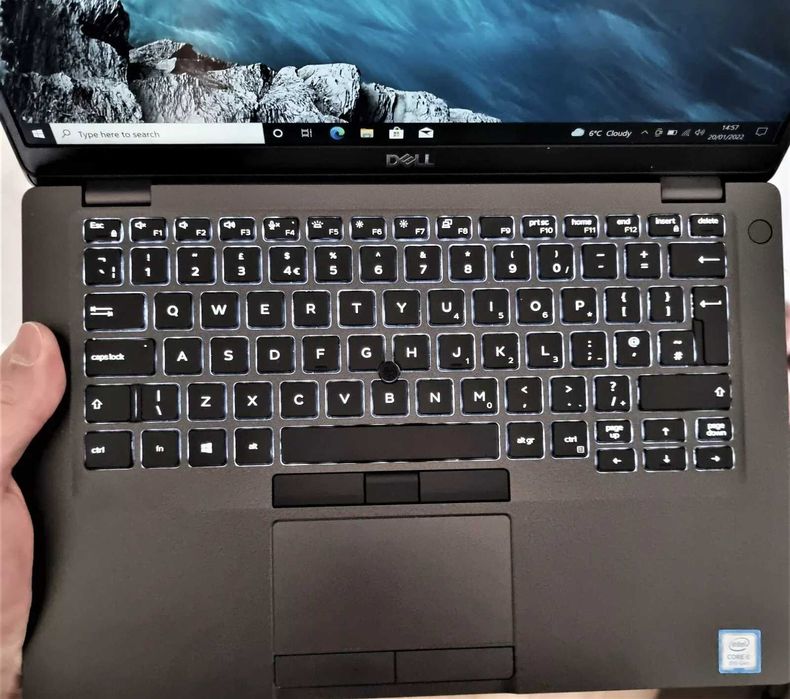 Dell Latitude 5490 14 IPS HD i5-8250U /8GB RAM/256GB SSD Nvme