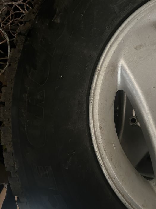Продам комплект колес