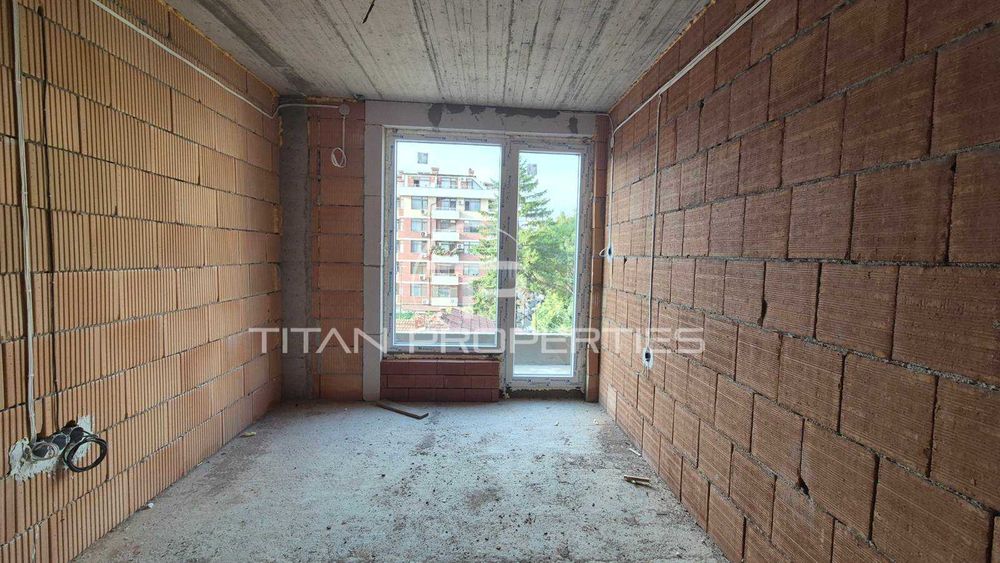 Продава се Тристаен апартамент в Пловдив, Кючук Париж - 106 кв.м за 1564 €/кв.м - Снимка #3