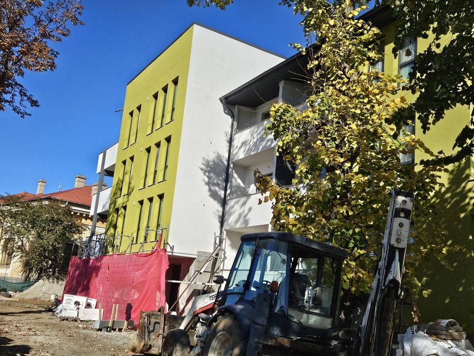 Apartament trei camere