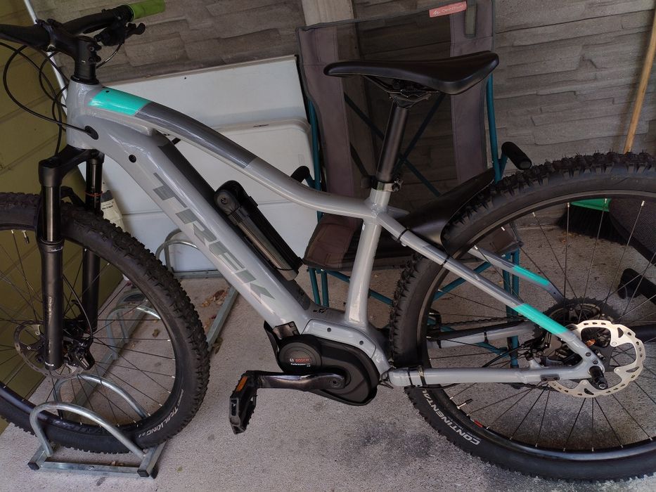 Vând  bicicletă electrică trek motor Bosch 80km/h