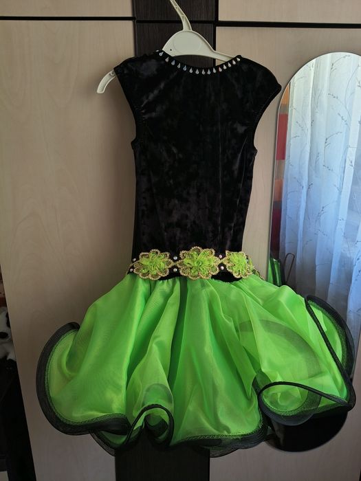 Rochie dans sportiv 6-7 ani