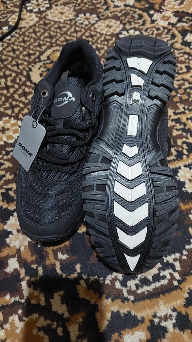 Новые кроссовки весна - осень.