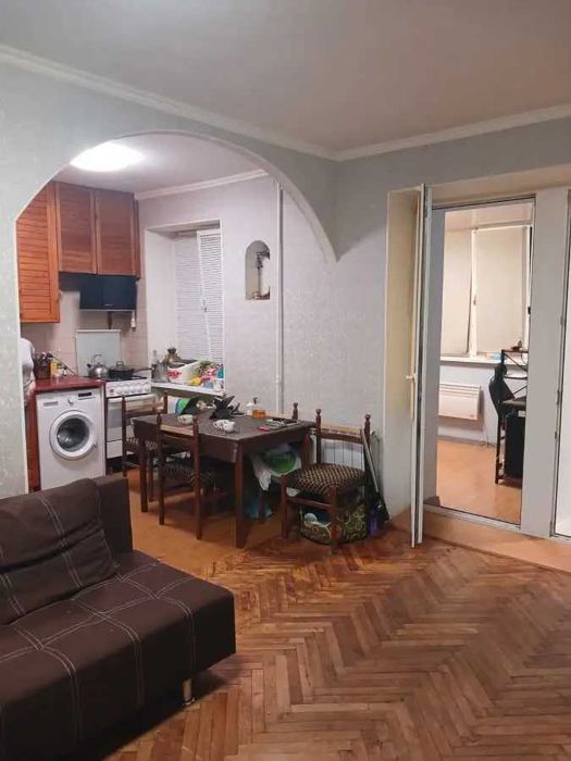 Двустаен имот в кв.Люлин 2