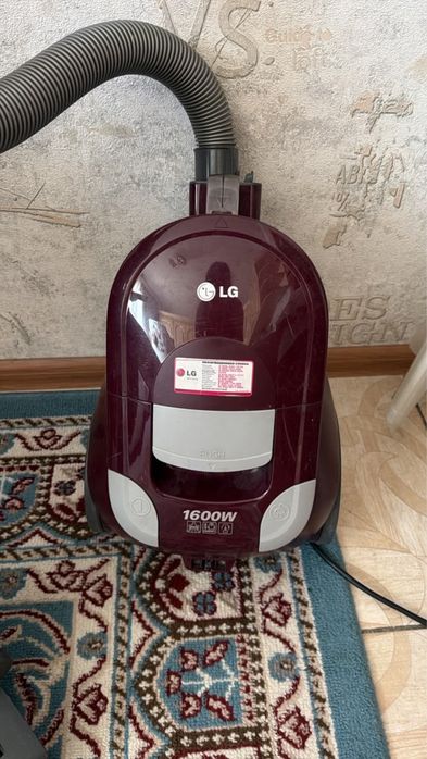Продам пылесос LG