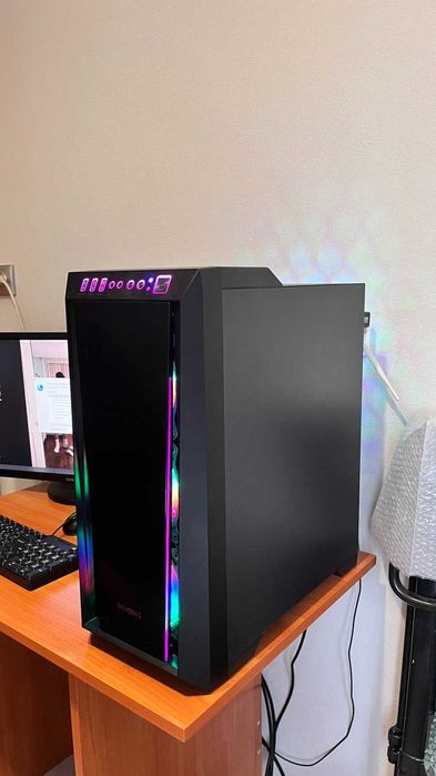 Настолен геймърски компютър