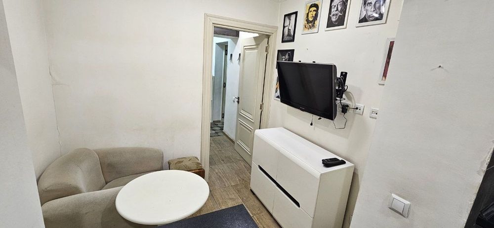 ( Массив ) Ялангач ( На Против ) Эко Базара 1*2*4 срочноо