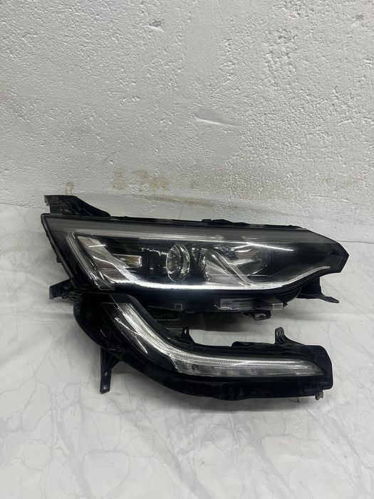 Far lumina de zi dreapta renault talisman