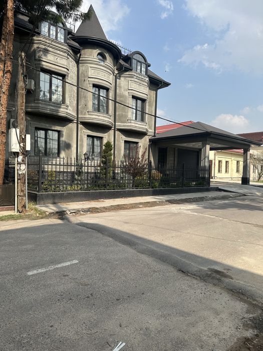 Продаю участок в Центре Луначарском