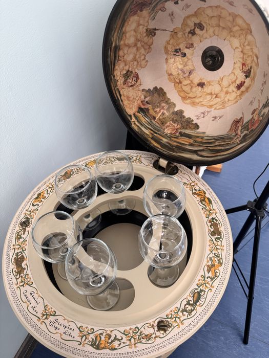 Продам глобус бар, в хорошем состоянии