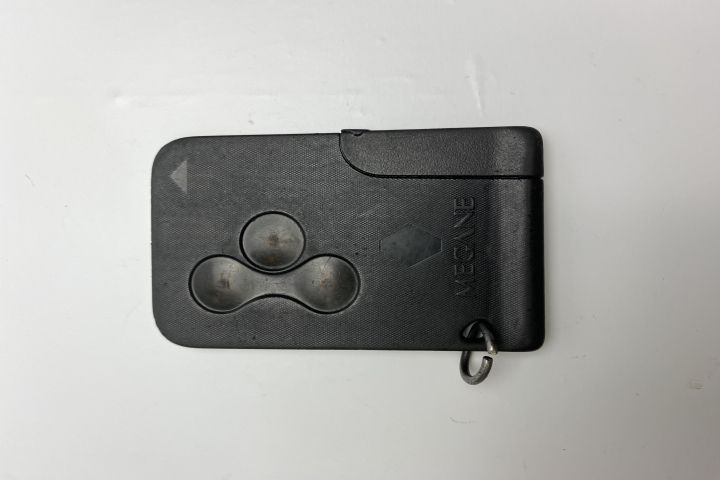 Cartela cheie cu telecomanda Renault Scenic a 2-a generatie seria