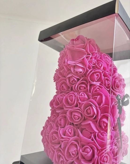 Ursuleț din Trandafiri Roz/Teddy Bear Made of Eternal Roses