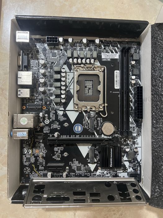 Esonic B760D A Ddr 5 plata sotiladi