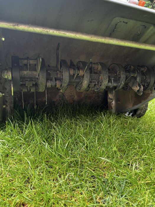 Scarificator gazon mr. Gardener BV 400-3