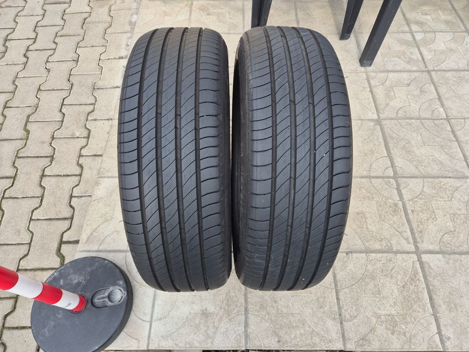 2бр.летни гуми 215/65/17 99V Michelin Primacy  24г.