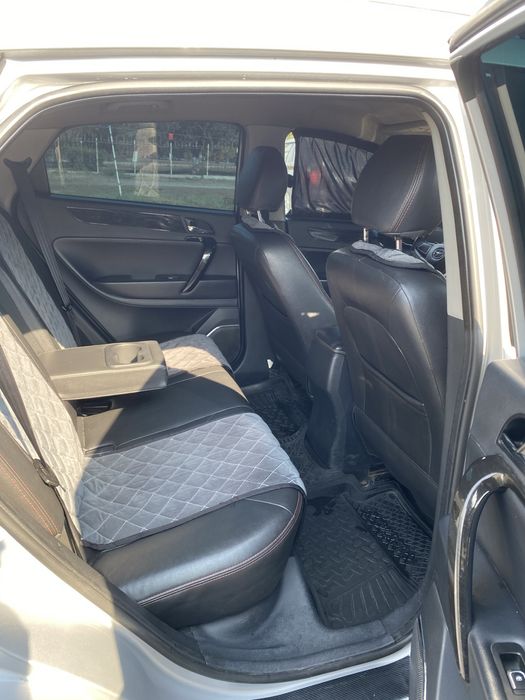 Продам JAC S5 в хорошем состояний