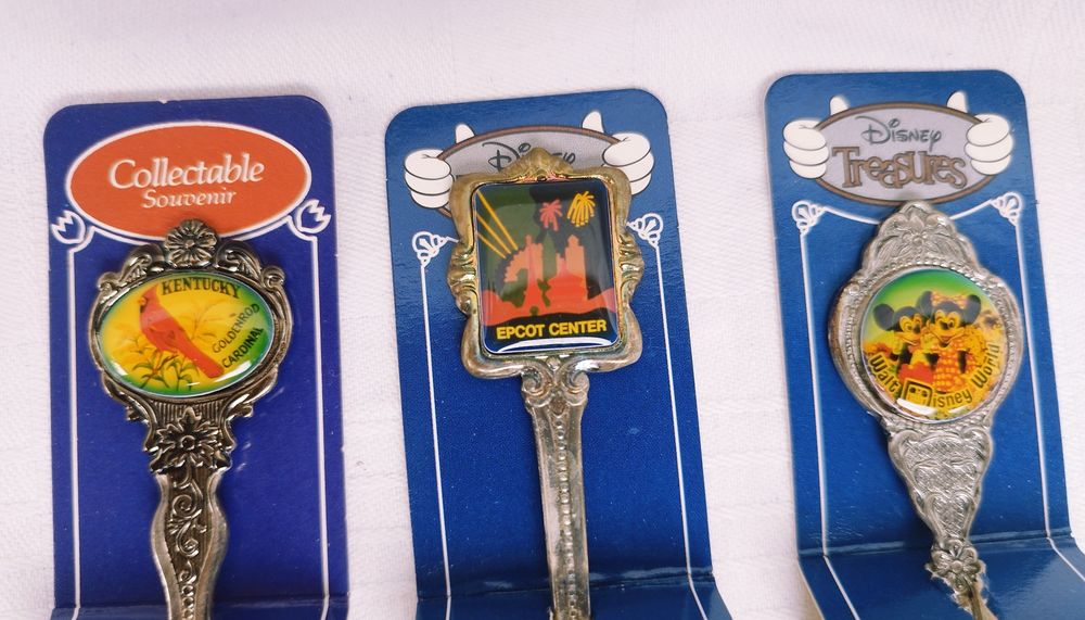 Lot 6 lingurite suvenir placate cu argint, Colectia Disney, anul 1991