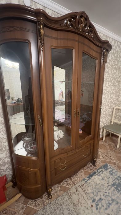 Сервант для гостинной