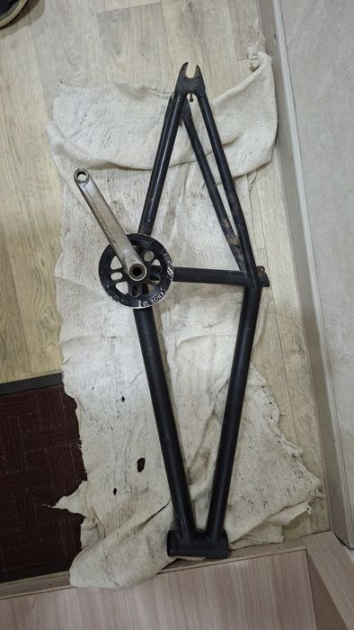 Срочно продам раму бмх