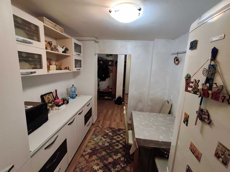 Apartament 2 camere pentru închiriere termen lung