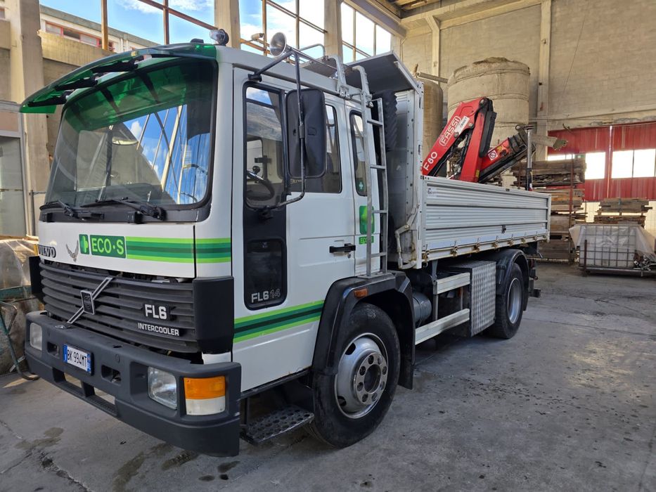 Volvo Europa Truck FL 614/Basculabil trilateral/INTERCOOLER