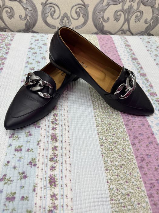 Туфли женские. Кожа