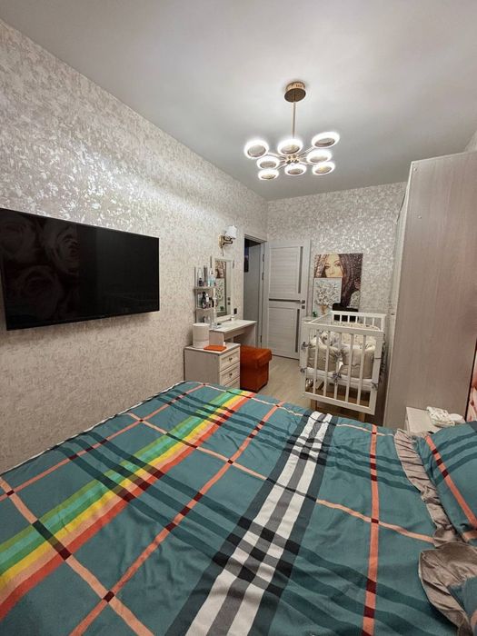 Срочно продается 4х ком квартира, ориентир: ул. С.Азимова, 80м²