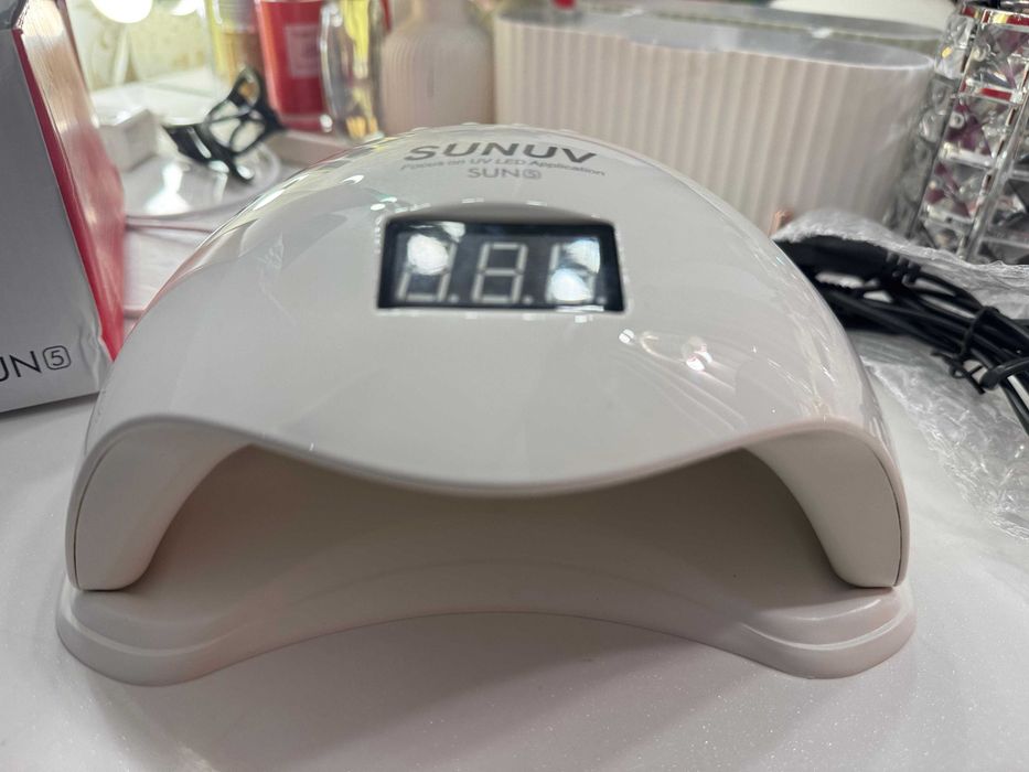 Продам LED лампу SUNUV 5