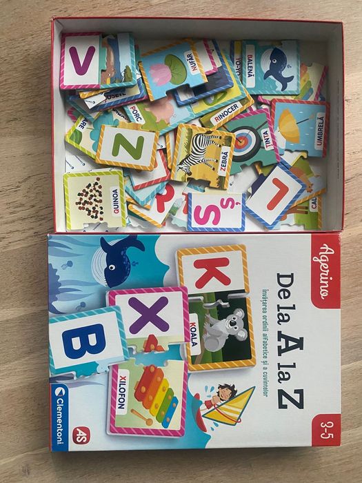 Vand 5 jocuri potrivite pt copii 2-4 ani