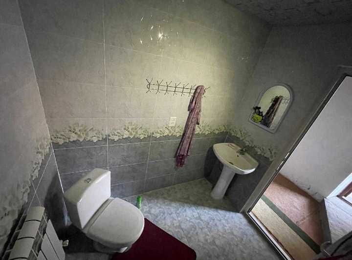 3хонали 3 сотокдан иборат ховли сотилади