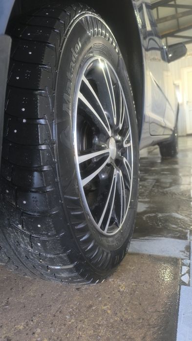 Шины зима б/у 15