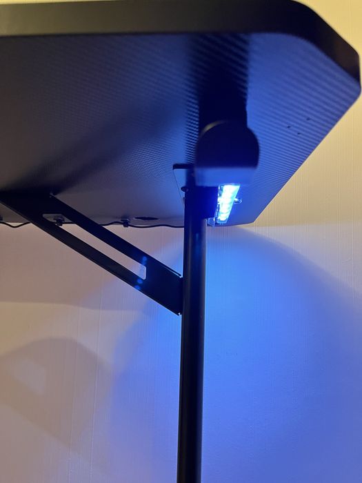 Birou gaming Kring Moon, 120x60x75 cm, LED RGB, design ergonomic, Negru