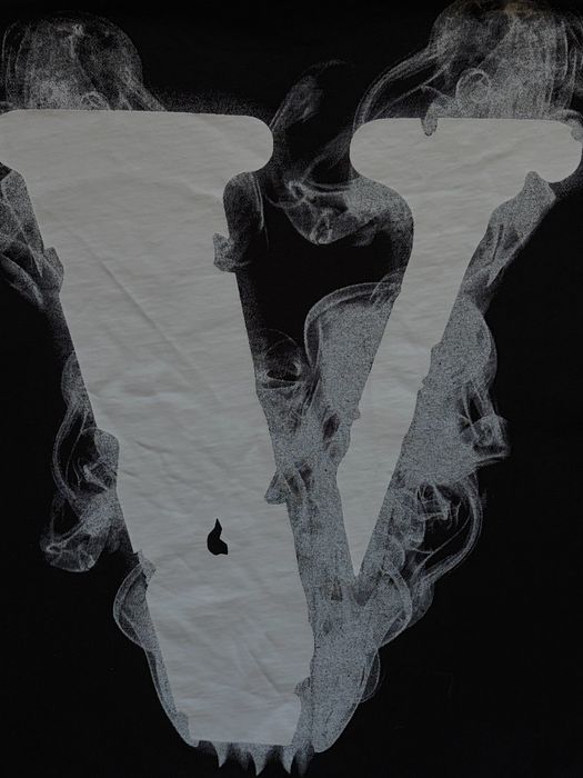 VLONE ‘’Smoke Angel’’ оригинална Madd in USA тениска L