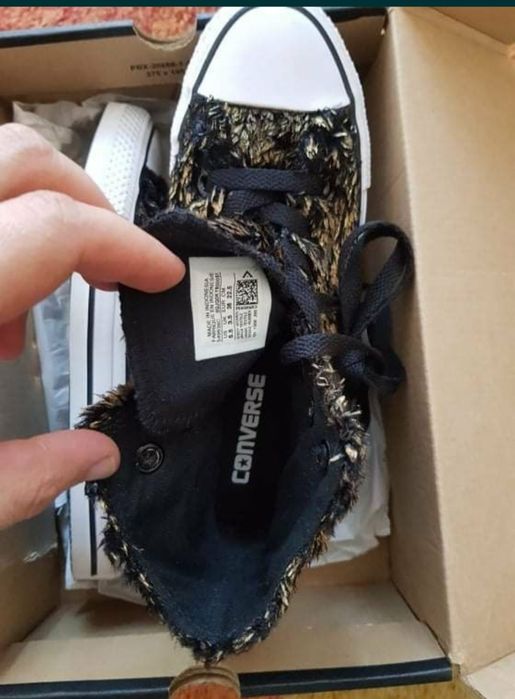 Продавам нови маратонки , кецове Converse