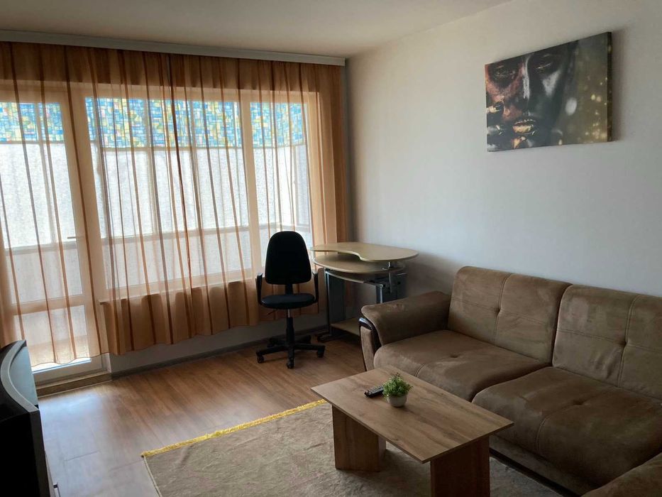 Дава се под наем Тристаен апартамент в Варна, Автогара - 77 кв.м за 510 € - Снимка #1