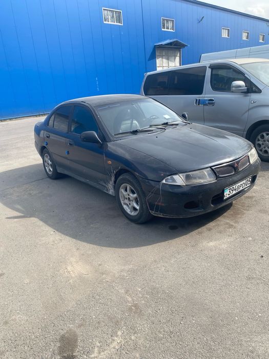 Митсубиши каризма