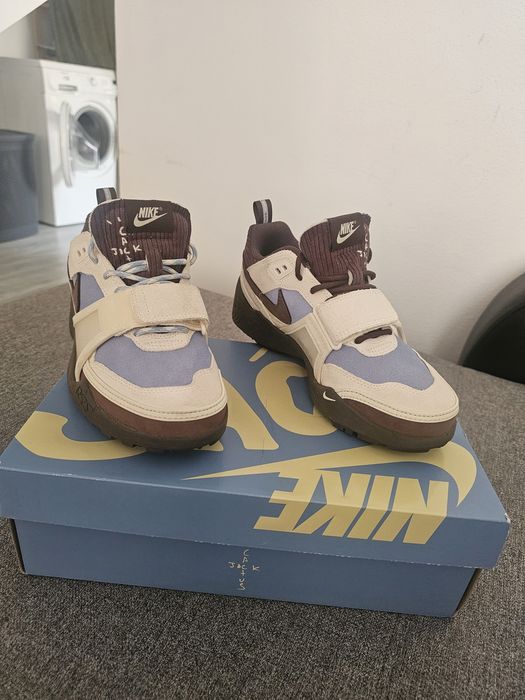 Adidasi nike zoom Travis Scott