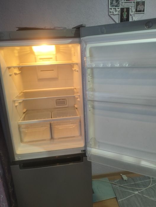 Продам холодильник б/у 70.000