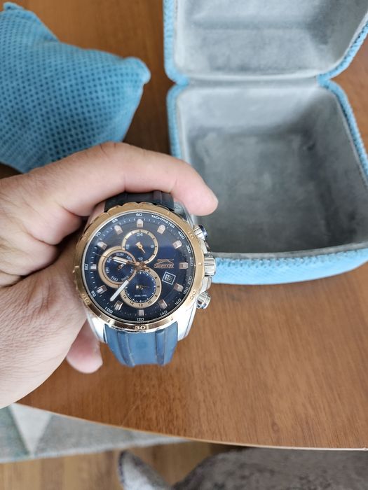 Часовник " Slazzenger "